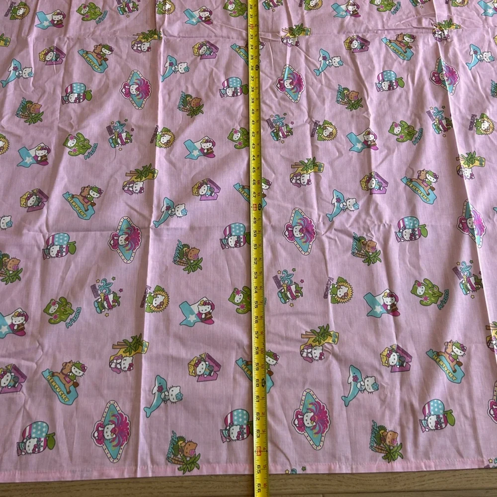 Hello Kitty US States flat sheet 94” x 65”